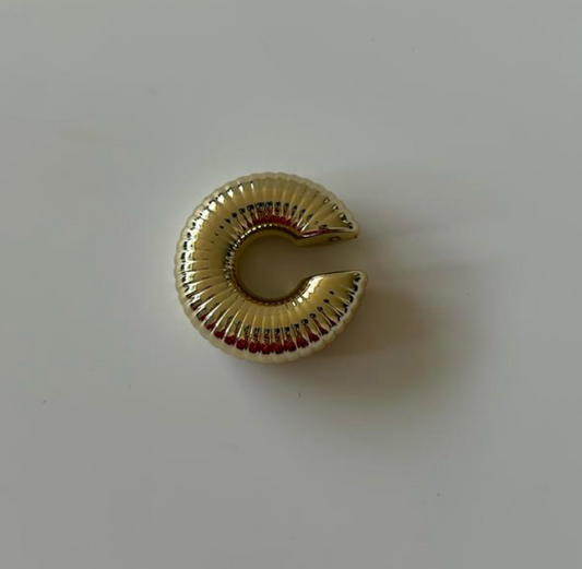 Ear cuff textura